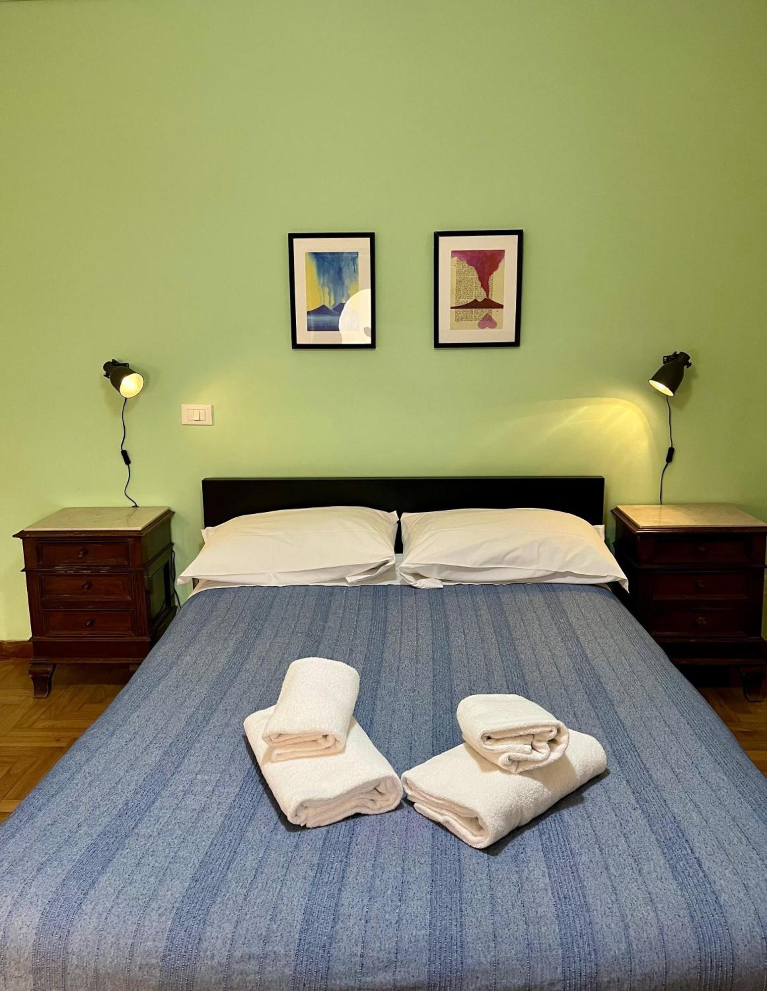 Palazzo Rota Guesthouse Napels Buitenkant foto